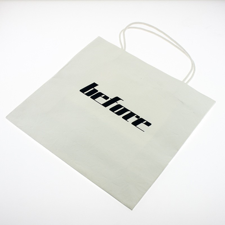 White Kraft Paper Bags For Packing Garment